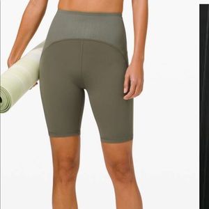 NWT Blissful Bend Biker Shorts LULU